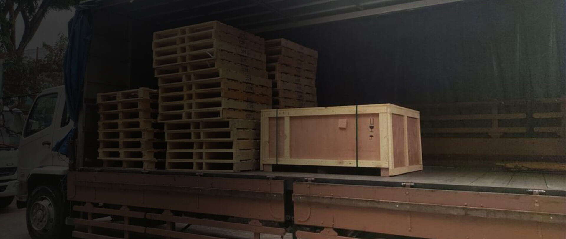 Pallets & Crates